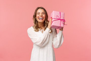 Inspiration for Christmas gifts for mom: Give the gift of peace and health