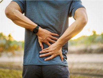 Môže CBD pomôcť pri bolestiach chrbta?
