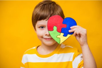 CBD i autyzm - korzyści i zastosowania dla dzieci i dorosłych