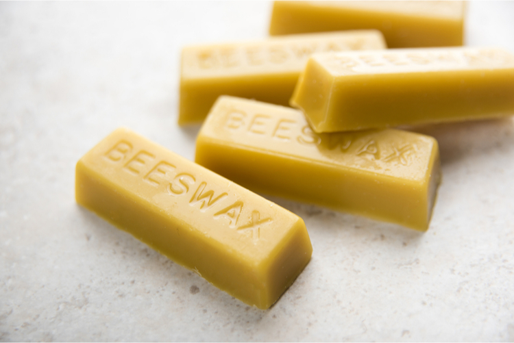 Beeswax for the production of hemp ointment